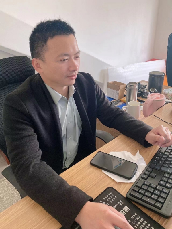 落叶知秋的第一张照片--沙县婚介网